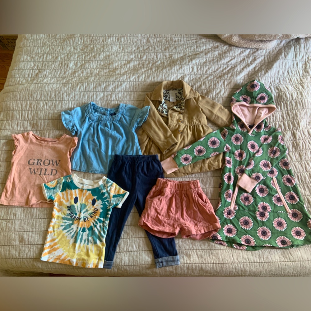 18-24mo Girls Spring Bundle (Old Navy, Gap, Carters)